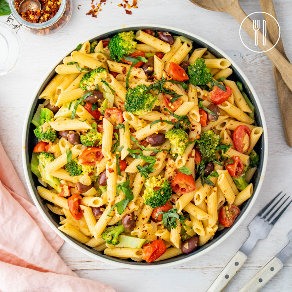 Lemon Hummus Pasta with Basil